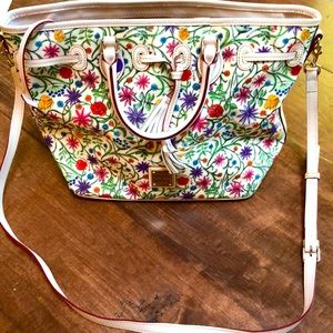 Dooney & Bourke white floral tote dual handle